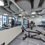 Towarowa Towers Apartments