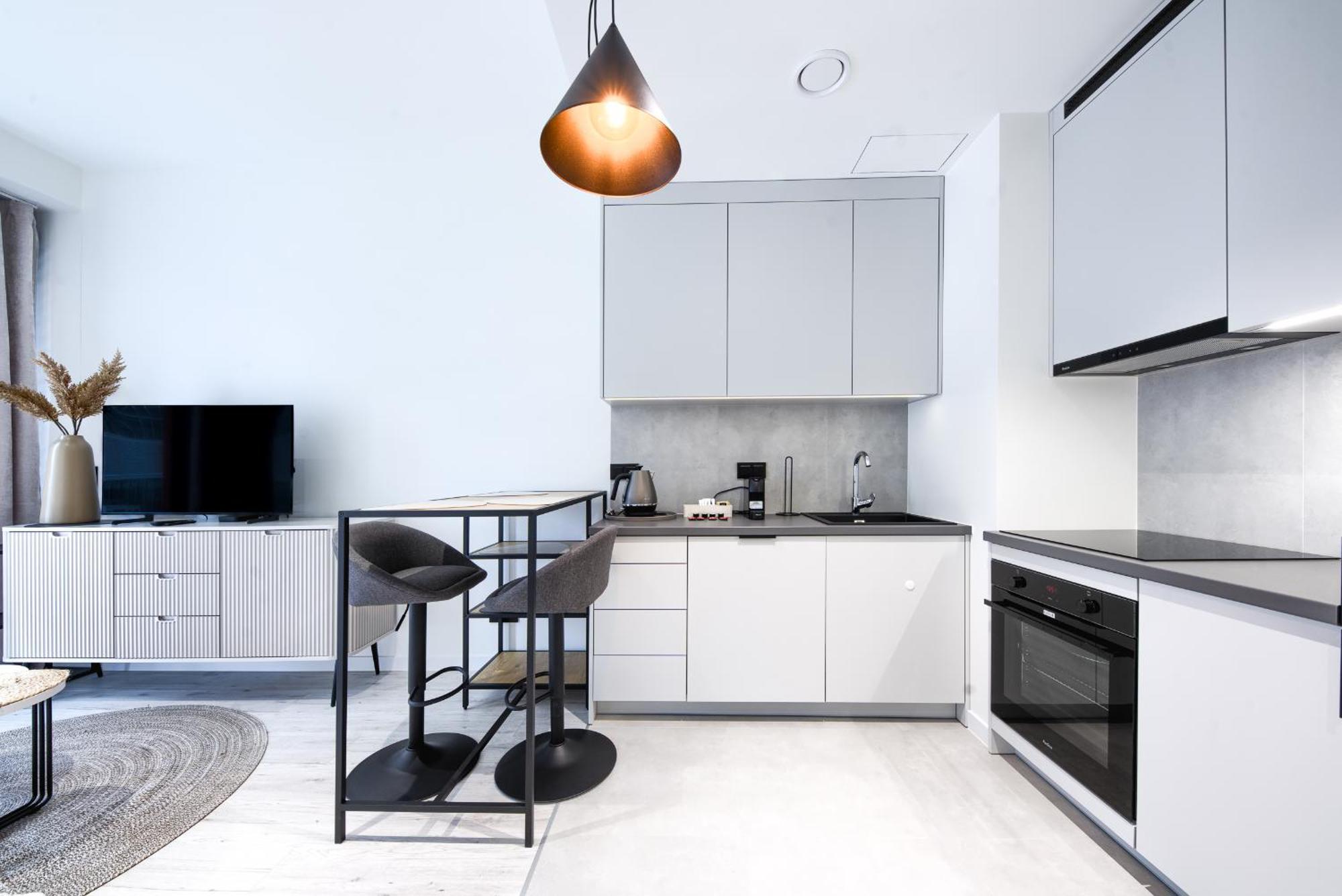 Towarowa Towers Apartment *