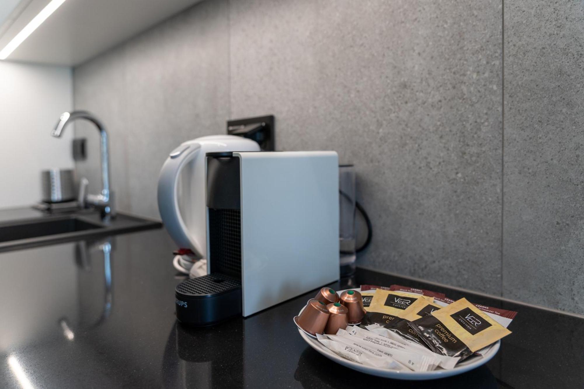 Towarowa Towers Apartment *